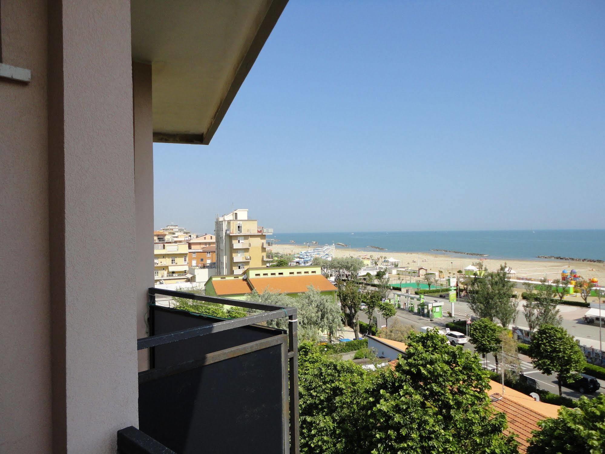 Hotel Euromar ริมินี ภายนอก รูปภาพ